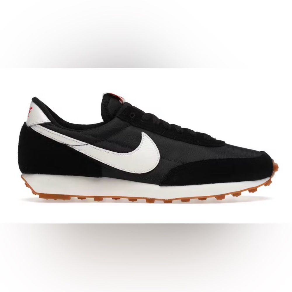 Nike Black with White Daybreak Sneakers size 6